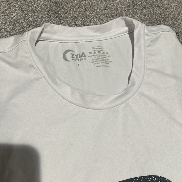 Zyia active muscle tank bundle‎ mountains and kettle bell tanks size Large - Picture 3 of 10